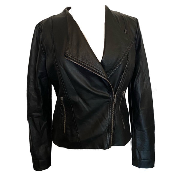❗️SALE❗️BB Dakota Moto Jacket - Small - Picture 2 of 5